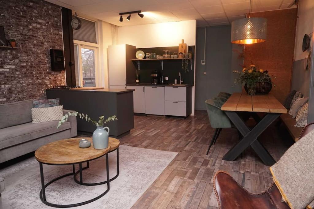 Ruim Appartement In Utrecht. Exteriör bild